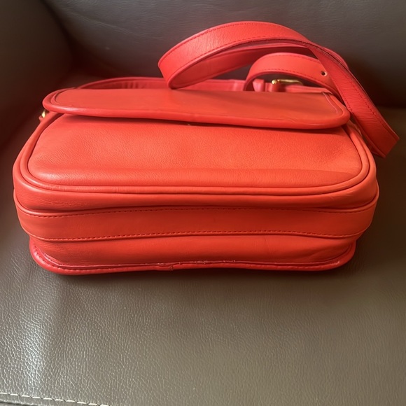 Vintage Coach Red Tailored Pouch # 4110 LightWeights Collection no hangtag - Picture 3 of 16